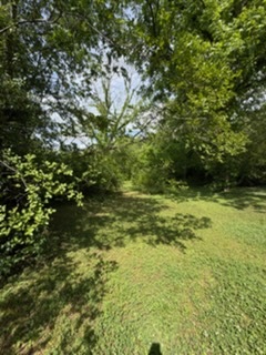 1bd/1ba structure on .37 acres available in Rossville photo 5
