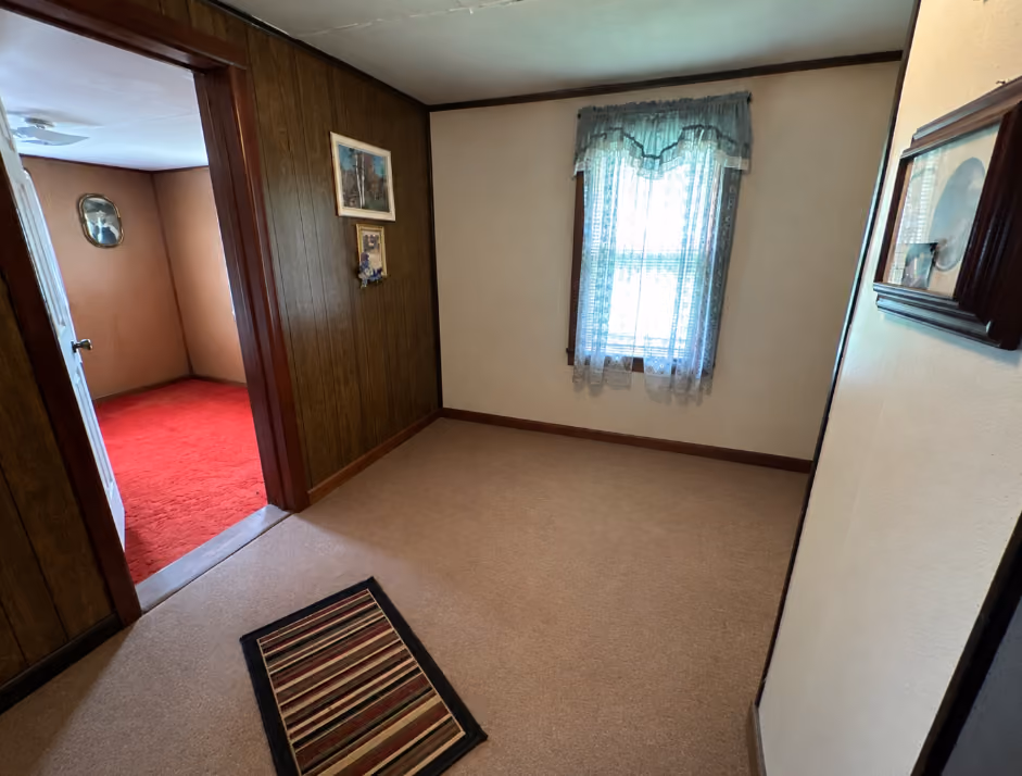 3bd/1ba home available in Johnson City! photo 4
