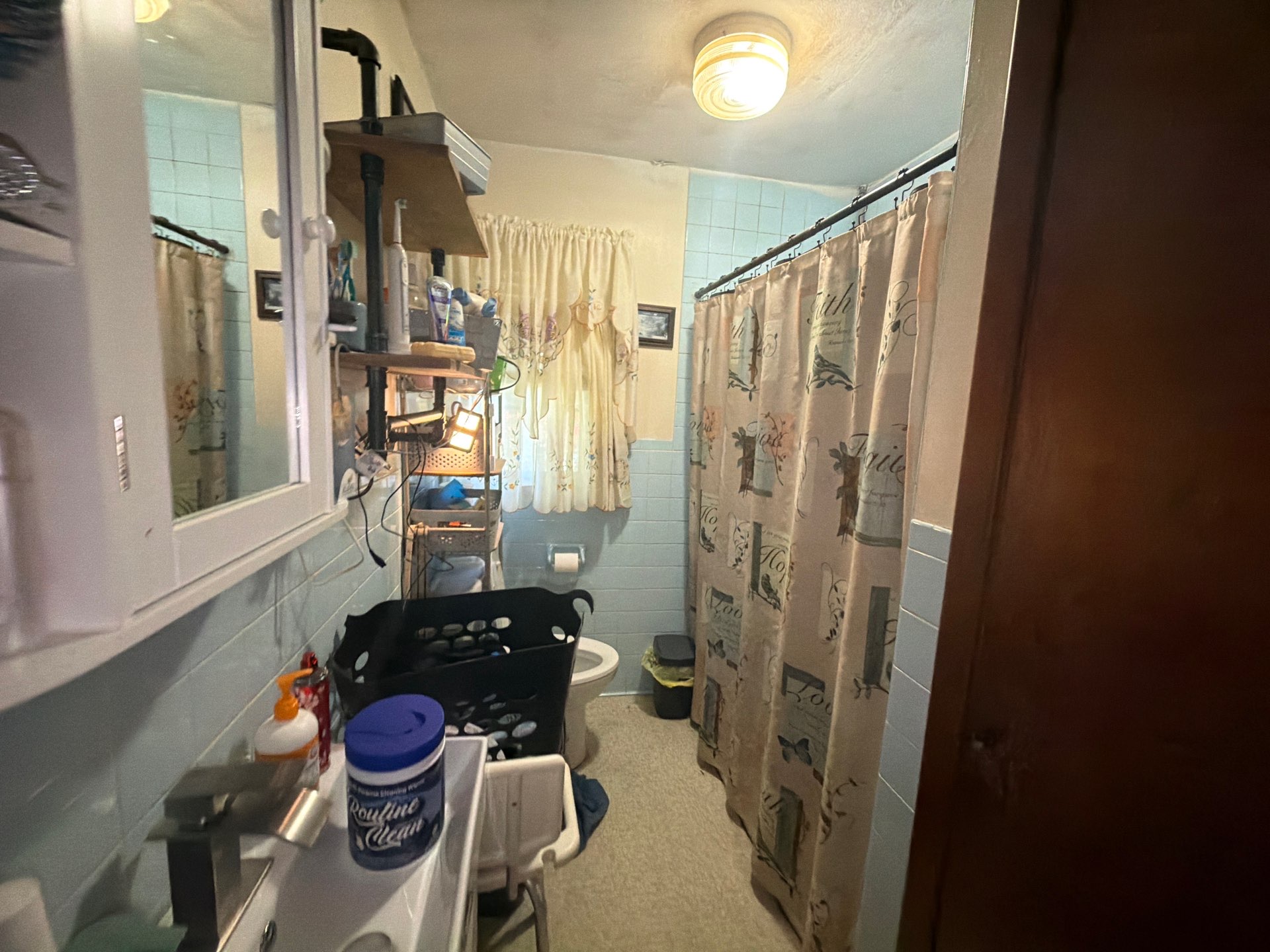 3bd/1ba home available in Bluff City! photo 5