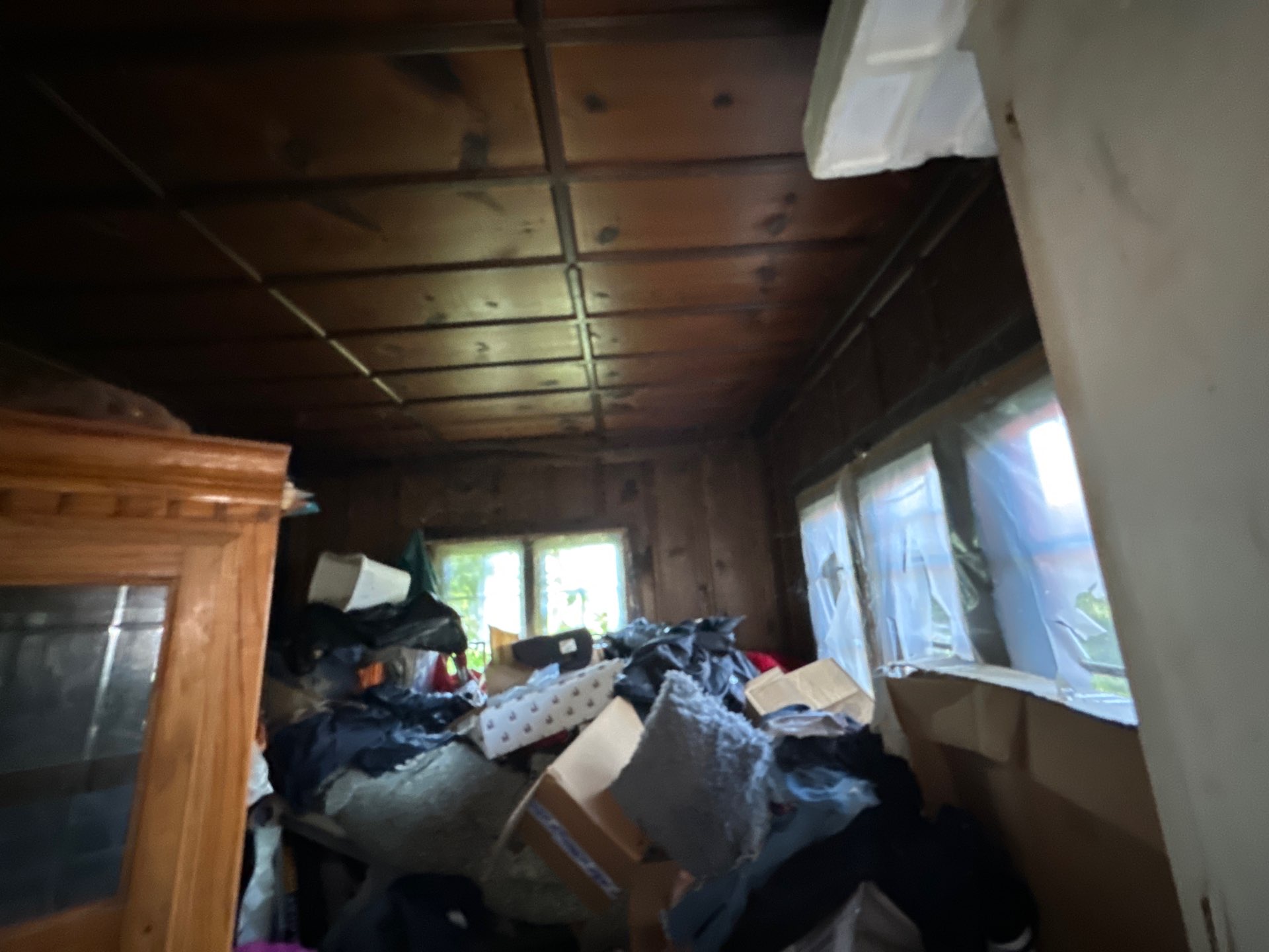2bd/1bath Log Cabin home available in Whitwell, TN photo 5