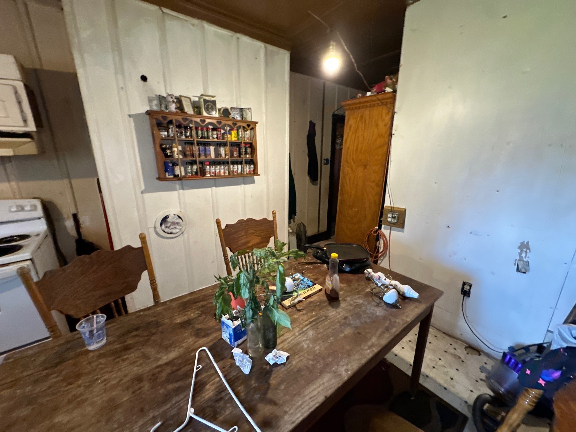 2bd/1bath Log Cabin home available in Whitwell, TN photo 4