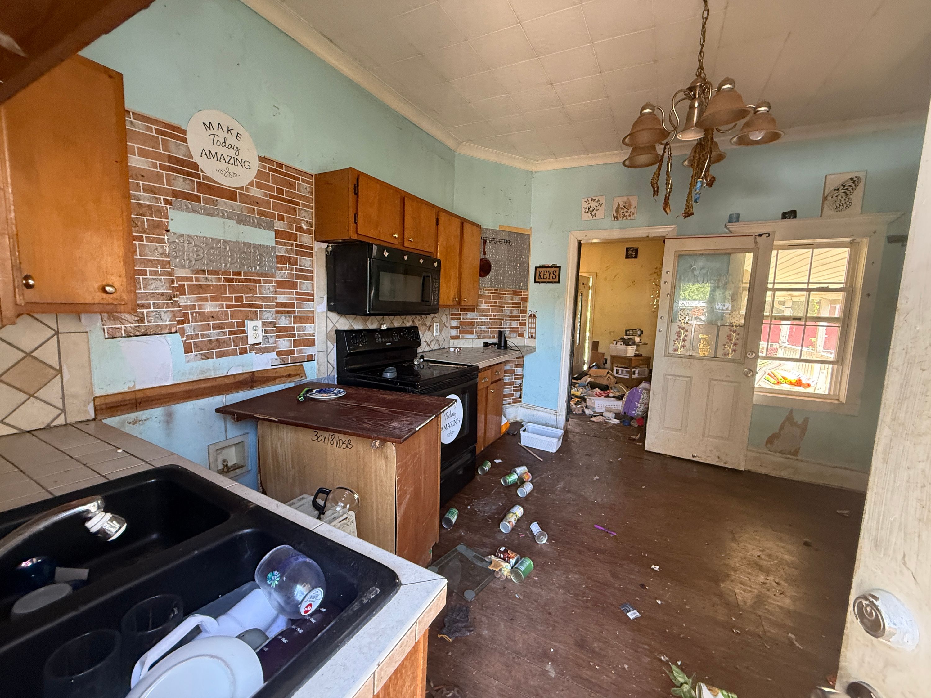 1bd/1ba home available in Harriman! photo 2
