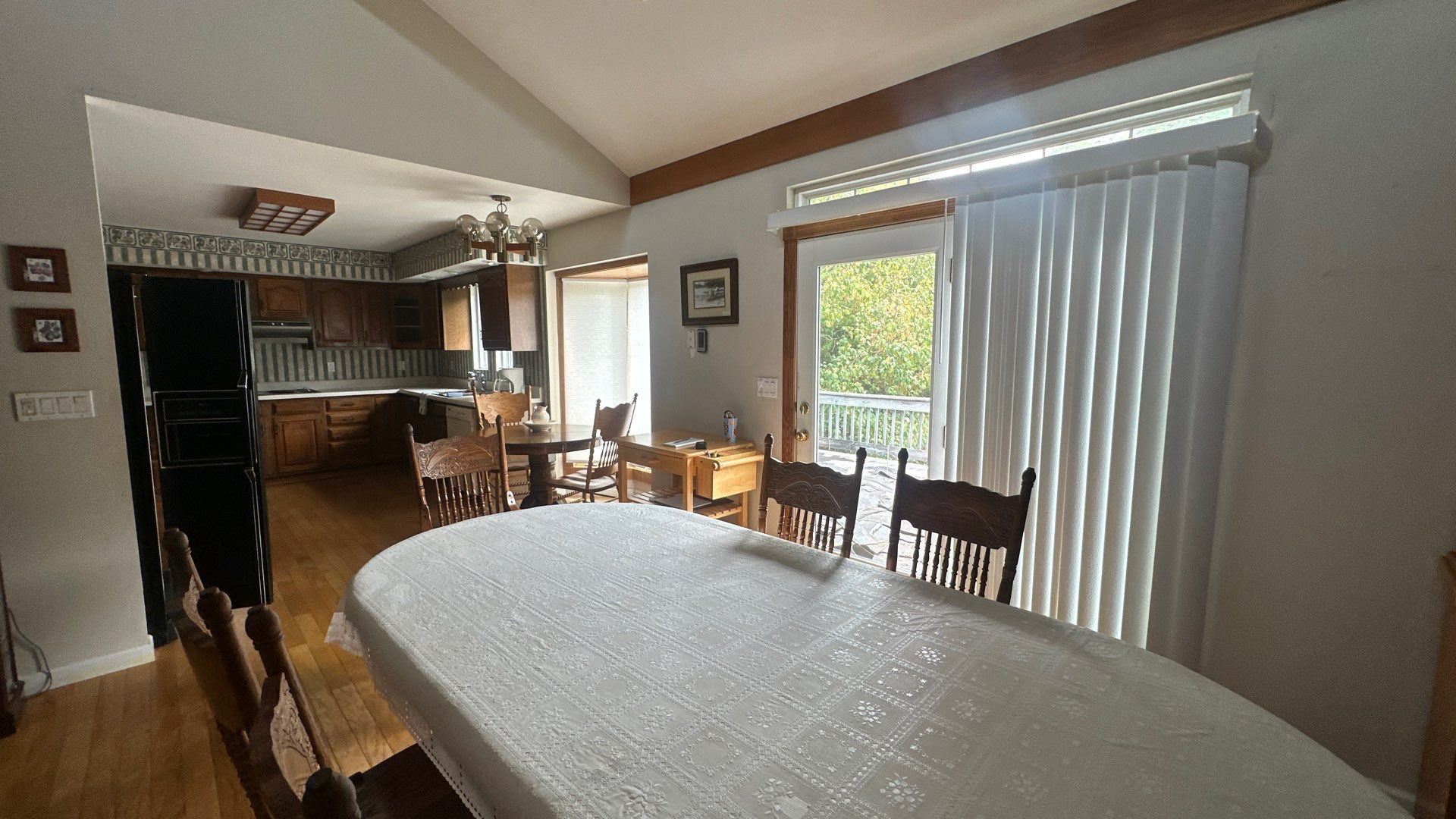 4bd/3.5ba home available  in Sevierville! photo 3